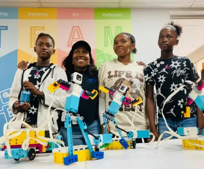 On 31 January, United Siyafunda hosted an educational exposure visit for learners from Kelekitso Combined Primary School in Soweto, introducing them to emerging technologies like 3D printing at the MANCOSA campus.
